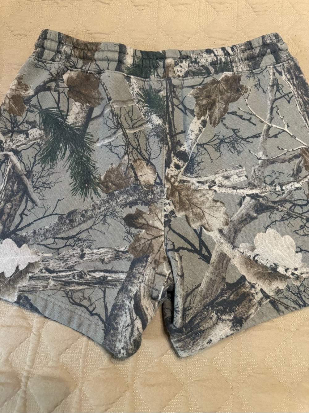Hollister Camo Tree Print Drawstring Shorts Small - Picture 4 of 7